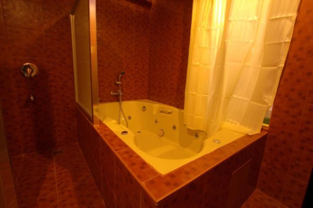 Icon Hotel Macapagal Manila Quarto foto