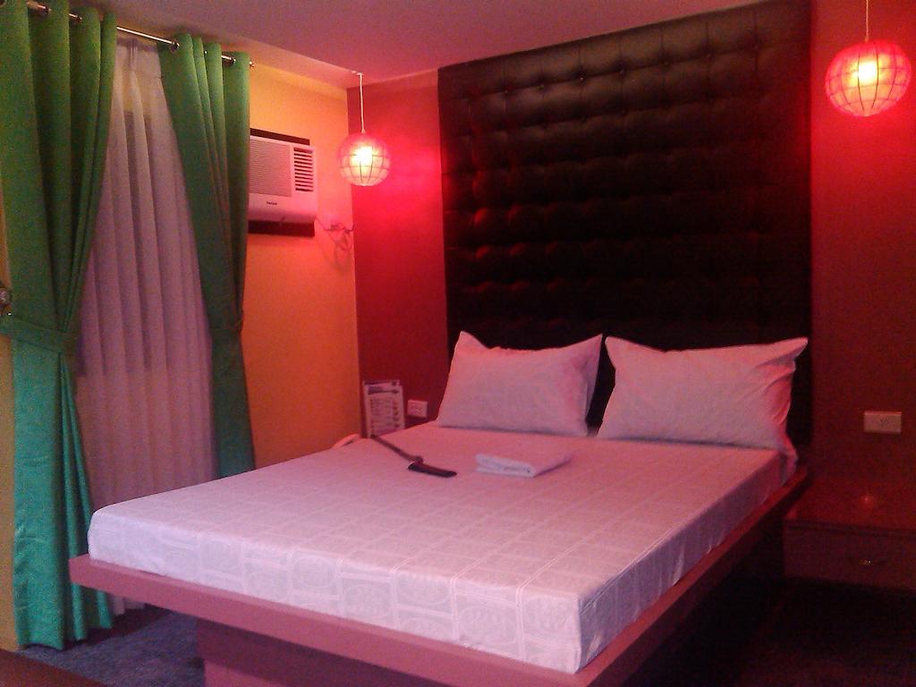 Icon Hotel Macapagal Manila Quarto foto